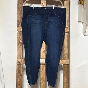 RXN by Rawan dark wash pull on elastic waist skinny jeans. Size 18. EUC